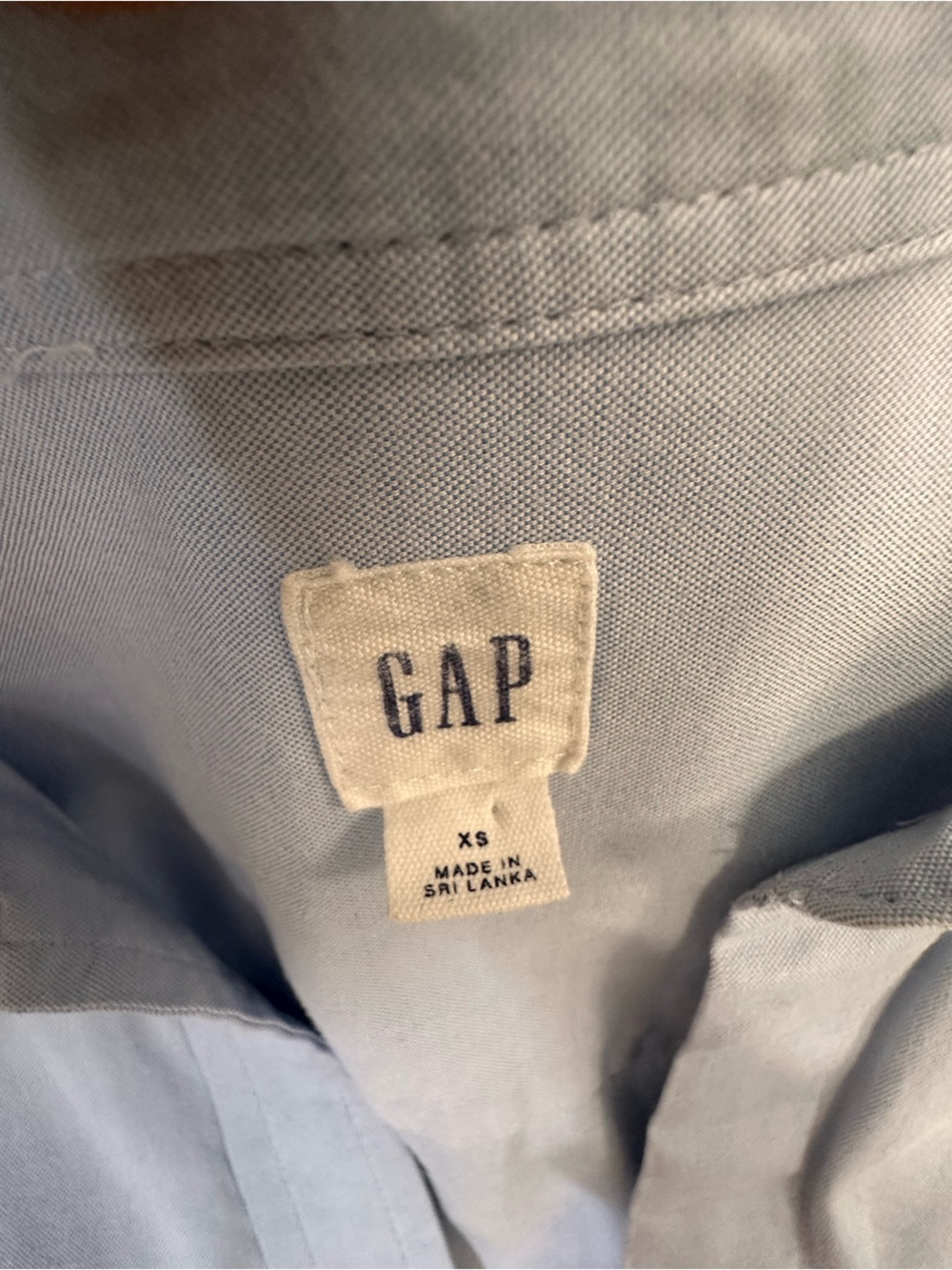 GAP Light Blue Shirt with White Logo Tag - Picture 6 of 7
